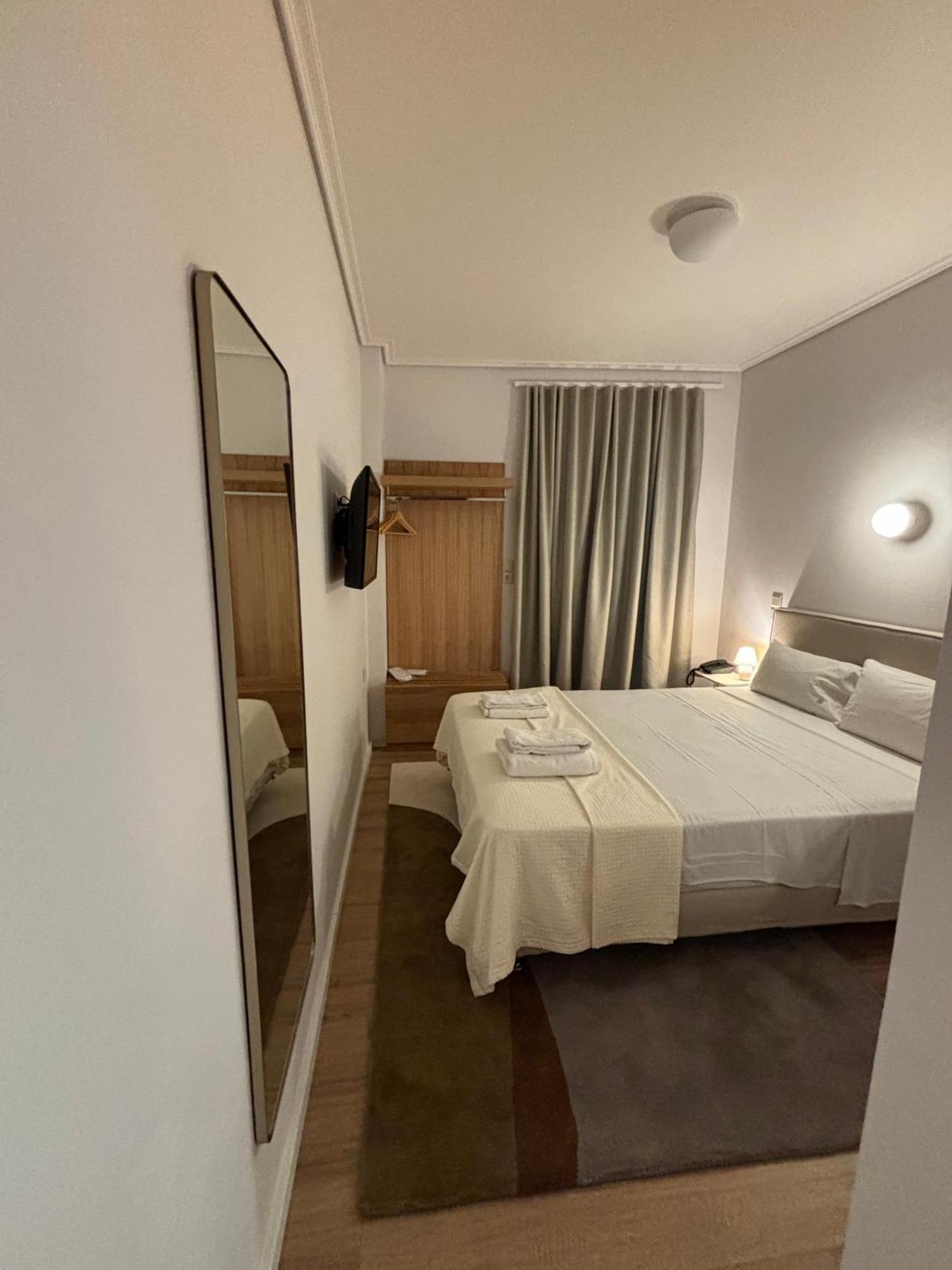 Maroussi Hotel 2*
